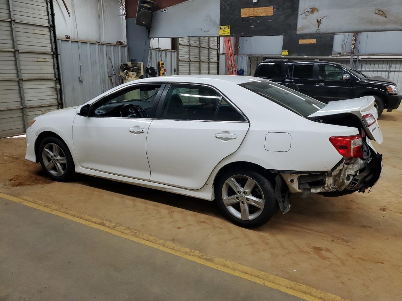 2014 Toyota Camry - Image 2