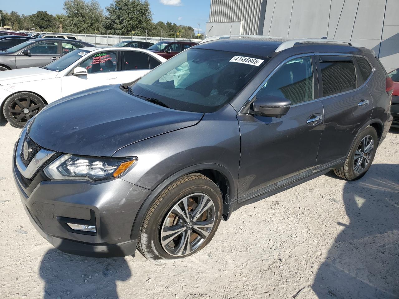 5N1ET2MT3KC743665 2019 NISSAN ROGUE - Image 1