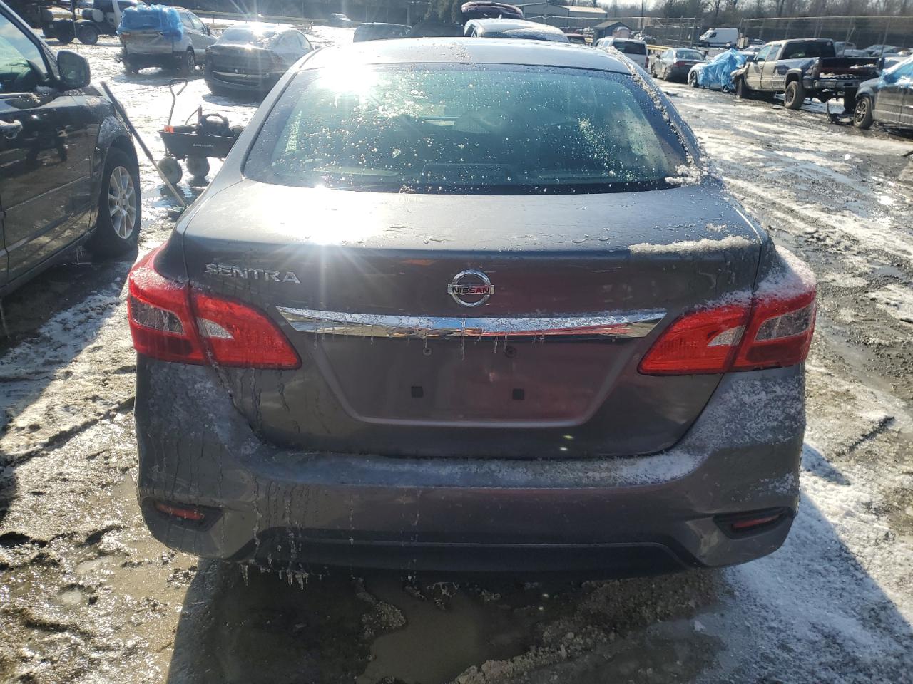 2018 Nissan Sentra - Image 6