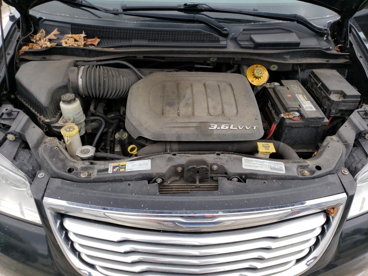 2015 Chrysler Town & Country - Image 12