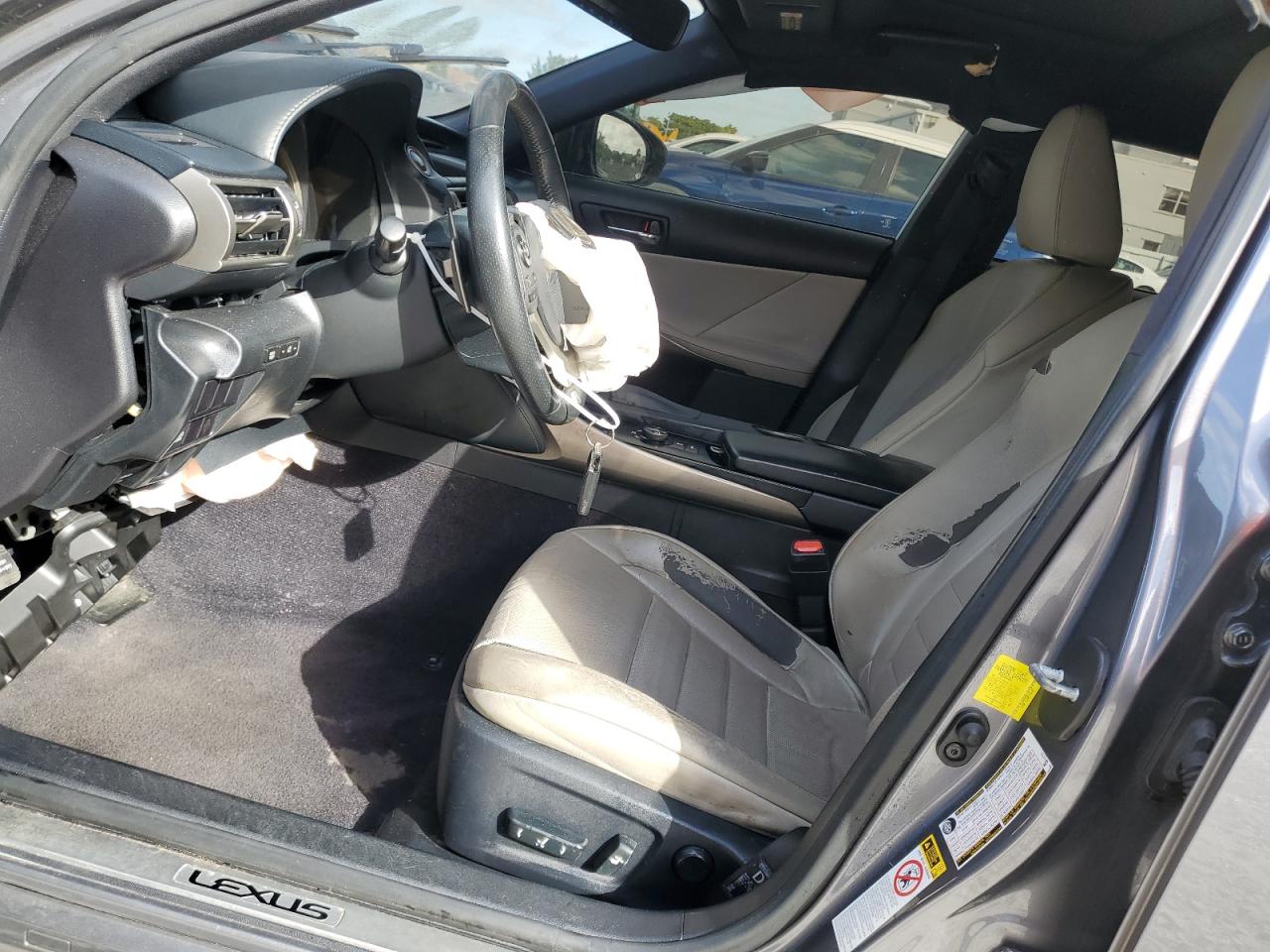2014 Lexus IS - Image 7