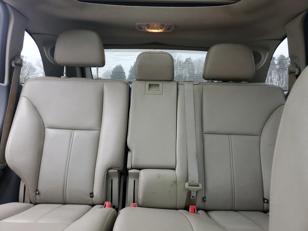 2011 Ford Edge - Image 10