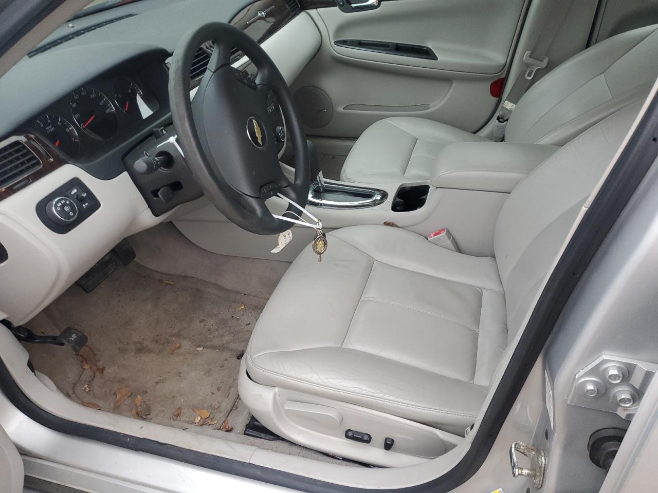 2016 Chevrolet Impala - Image 7