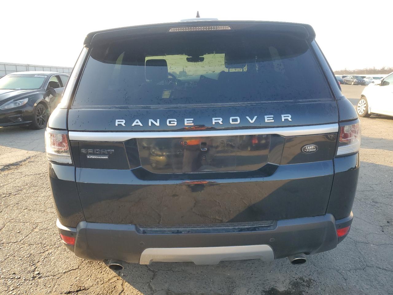 2017 Land Rover Range Rover - Image 6