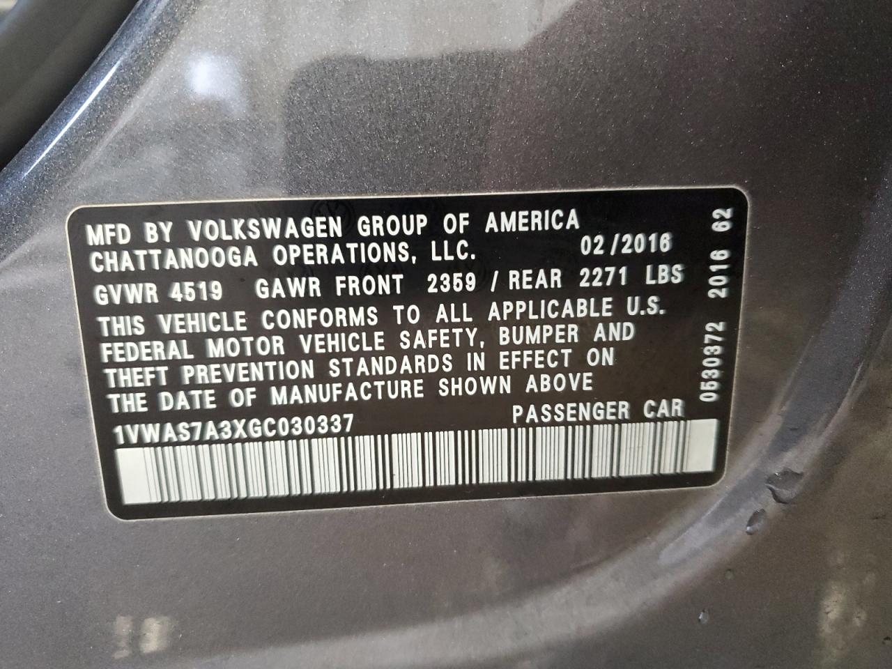 2016 Volkswagen Passat - Image 12