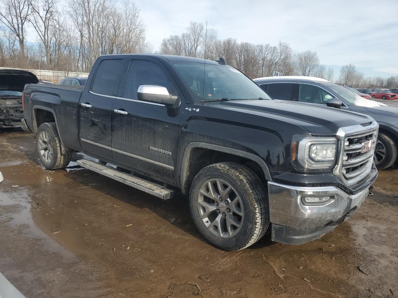 2018 GMC Sierra - Image 4