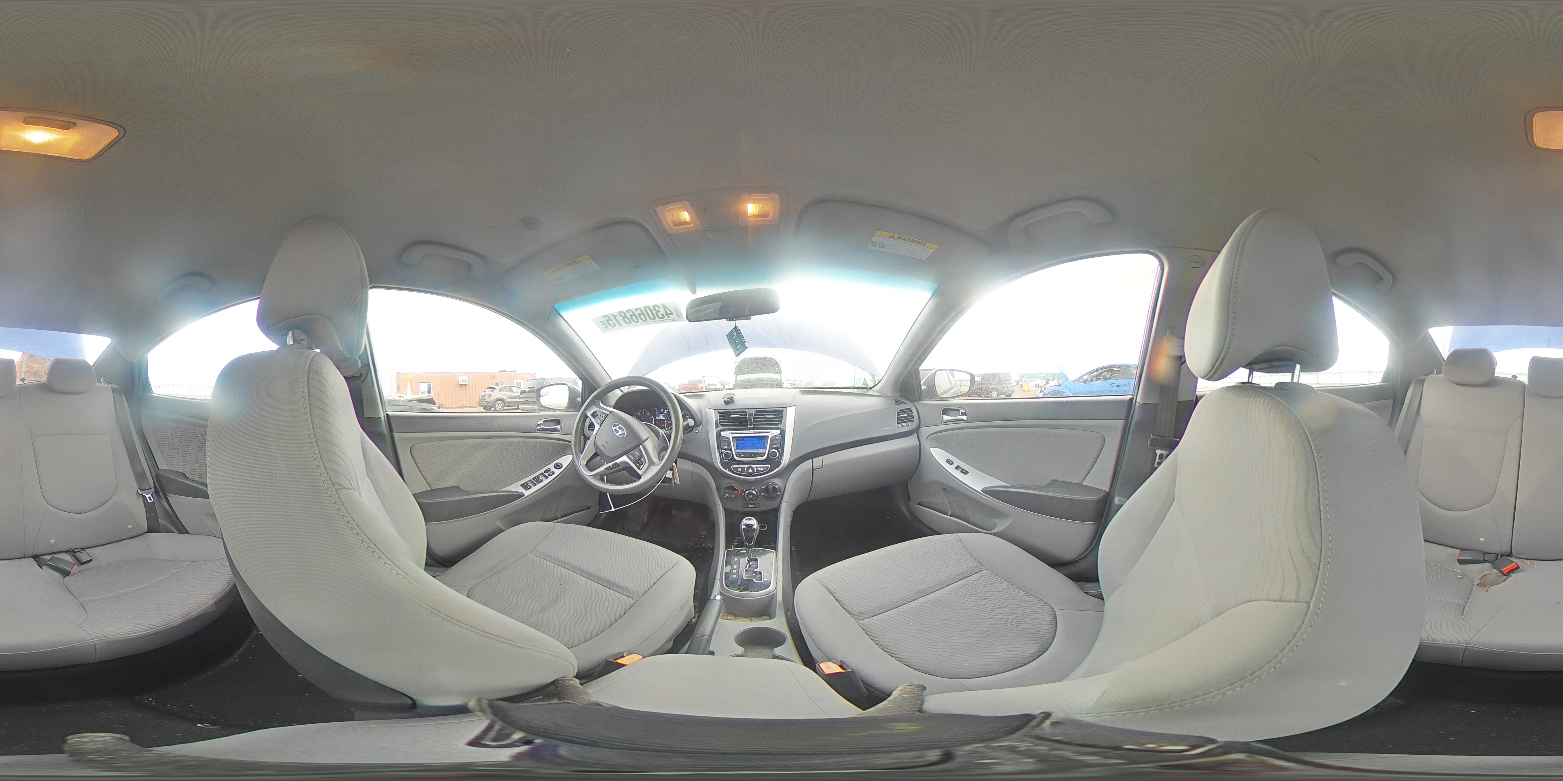 2014 Hyundai Accent - Image 13