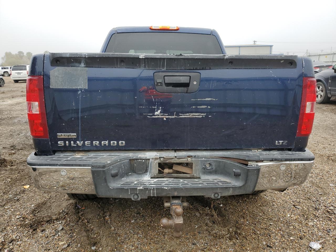 2010 Chevrolet Silverado - Image 6