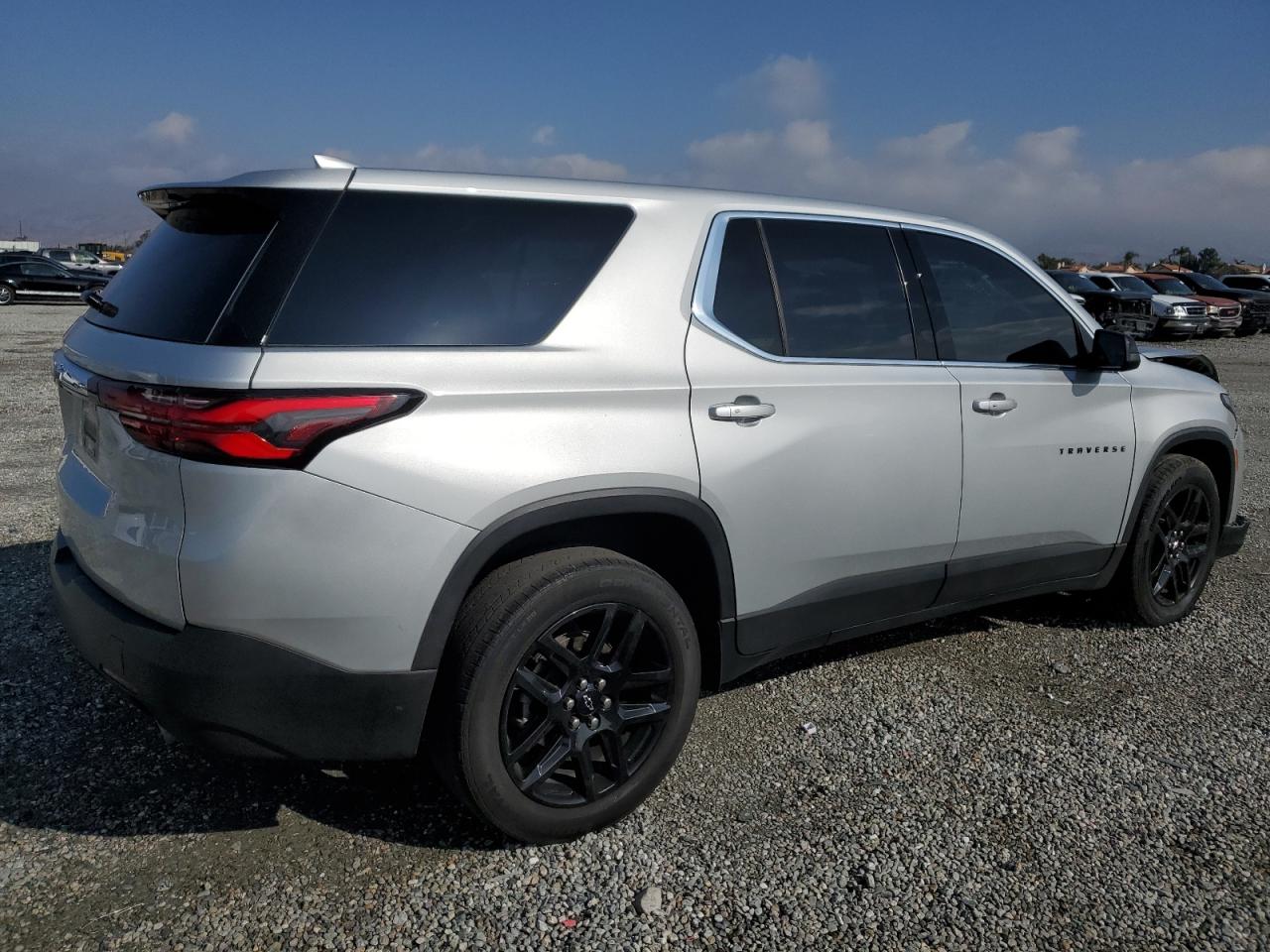 2022 Chevrolet Traverse - Image 3