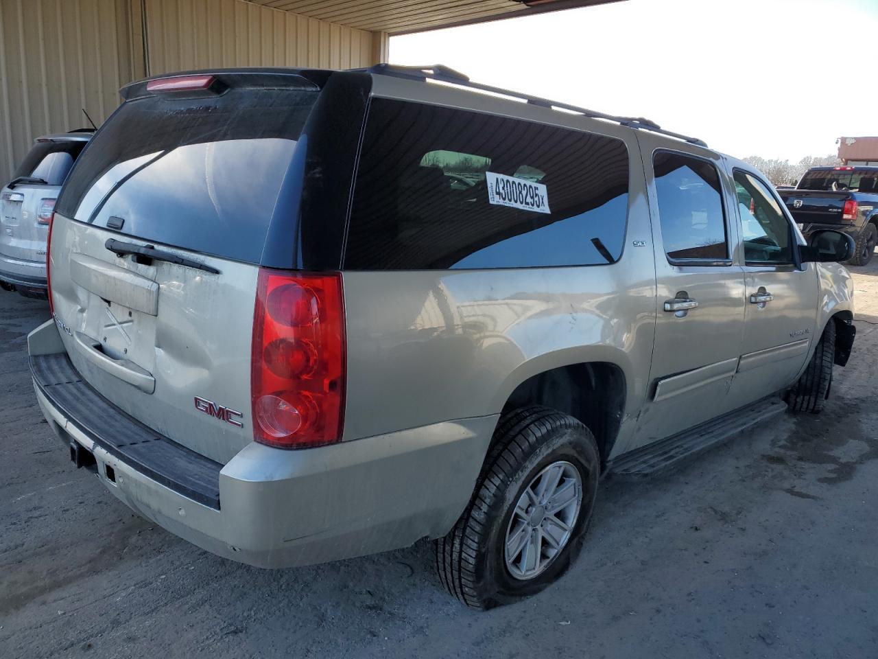 2014 GMC Yukon - Image 3