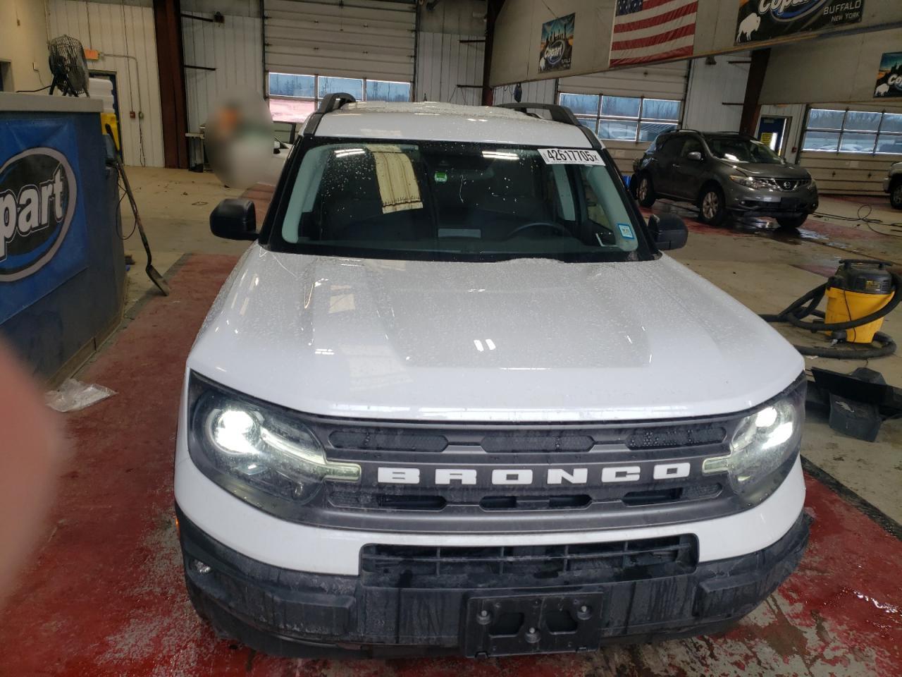 2021 Ford Bronco - Image 5