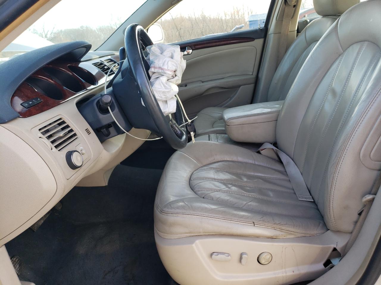 2006 Buick Lucerne - Image 7