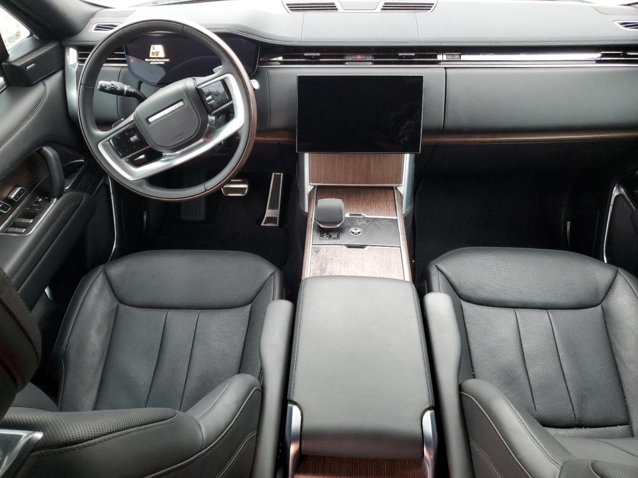 2024 Land Rover Range Rover - Image 8