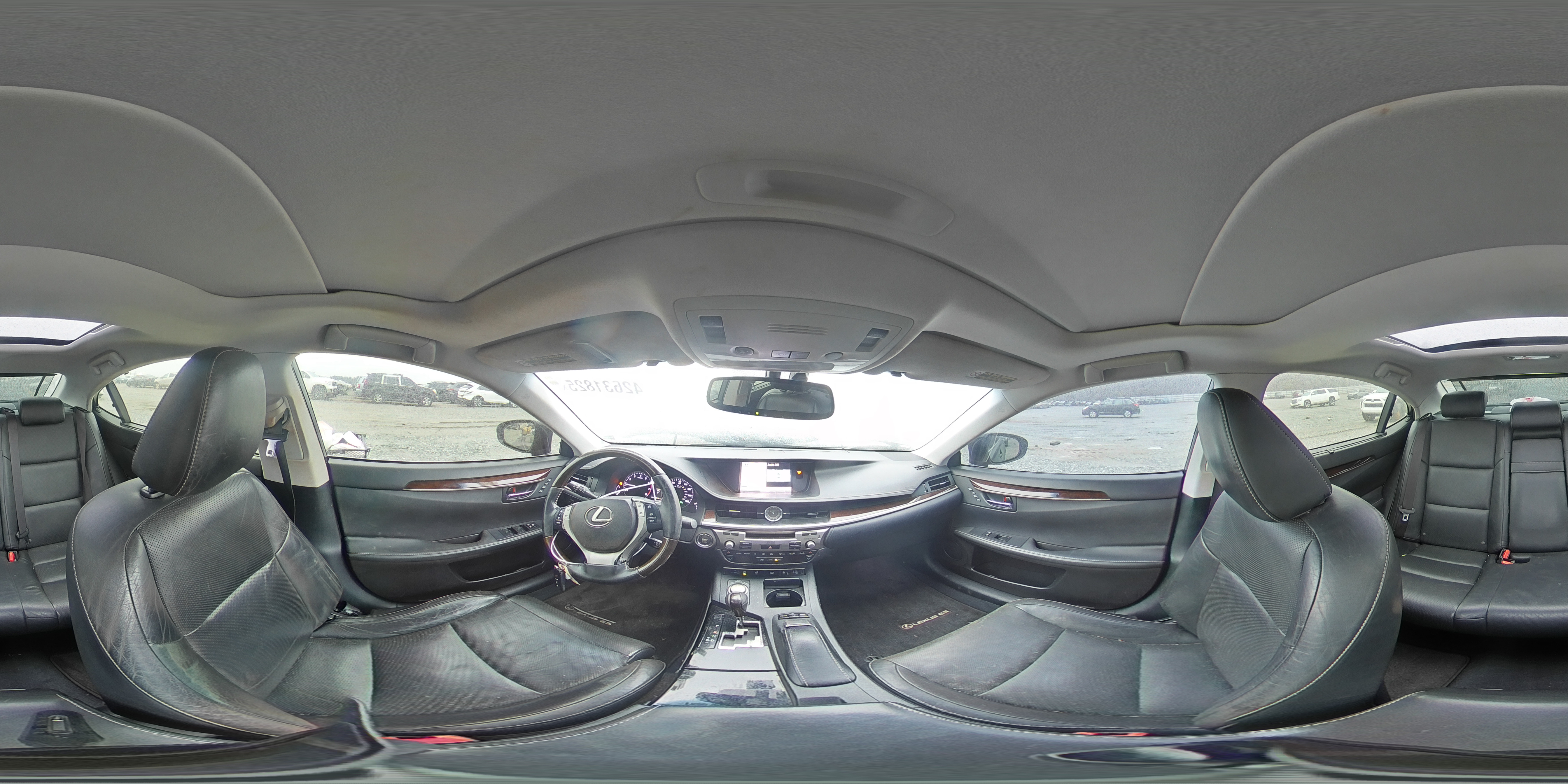 2013 Lexus ES - Image 12