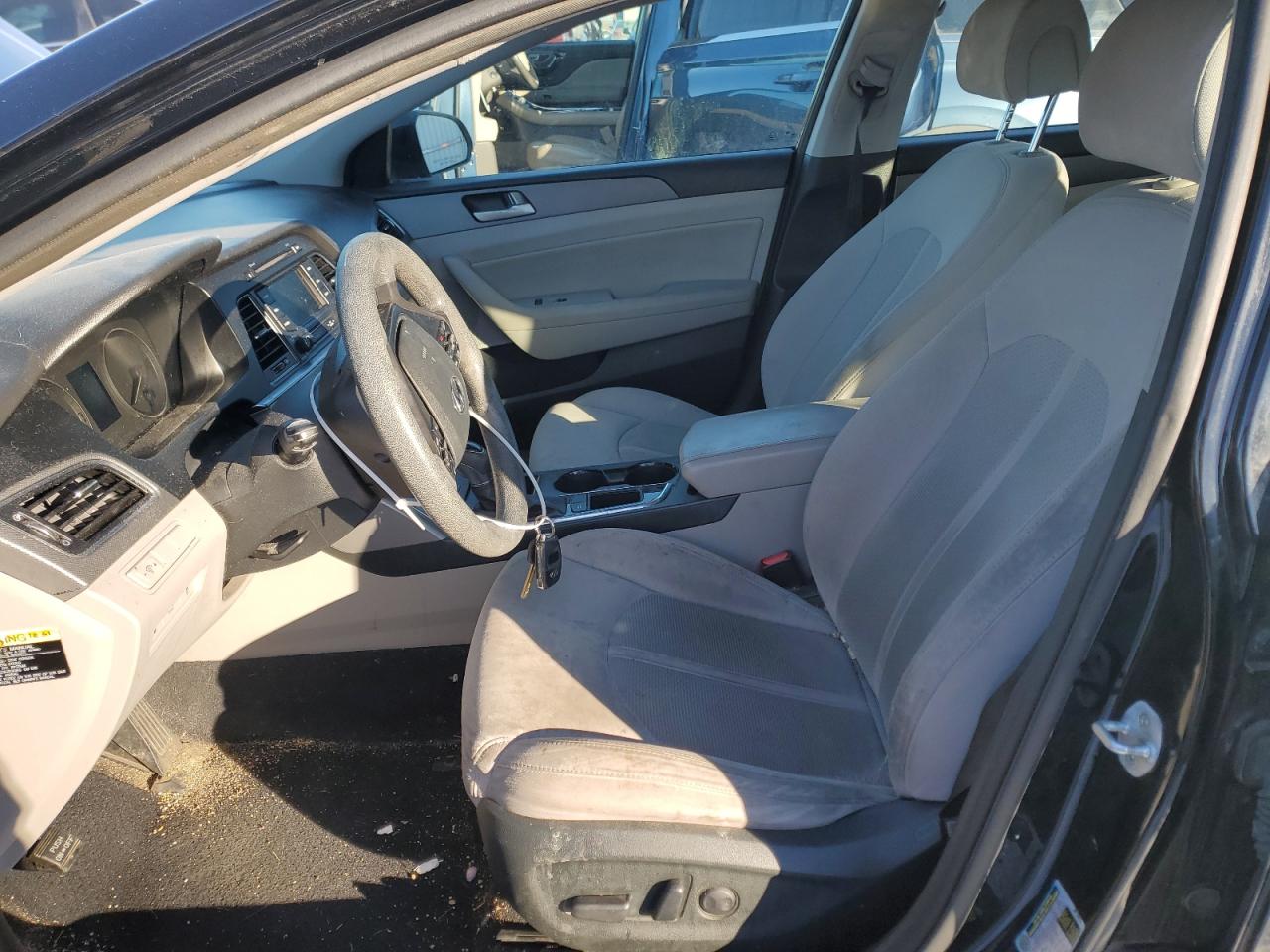 2015 Hyundai Sonata - Image 7