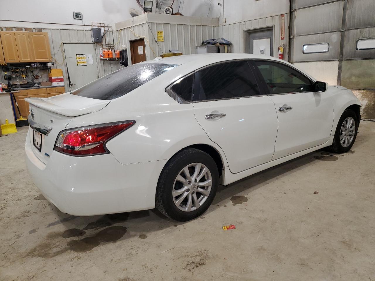 2014 Nissan Altima - Image 3