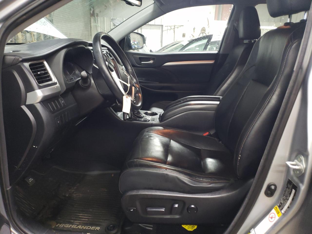 2014 Toyota Highlander - Image 7