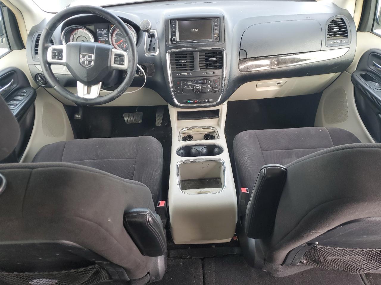 2011 Dodge Caravan - Image 8