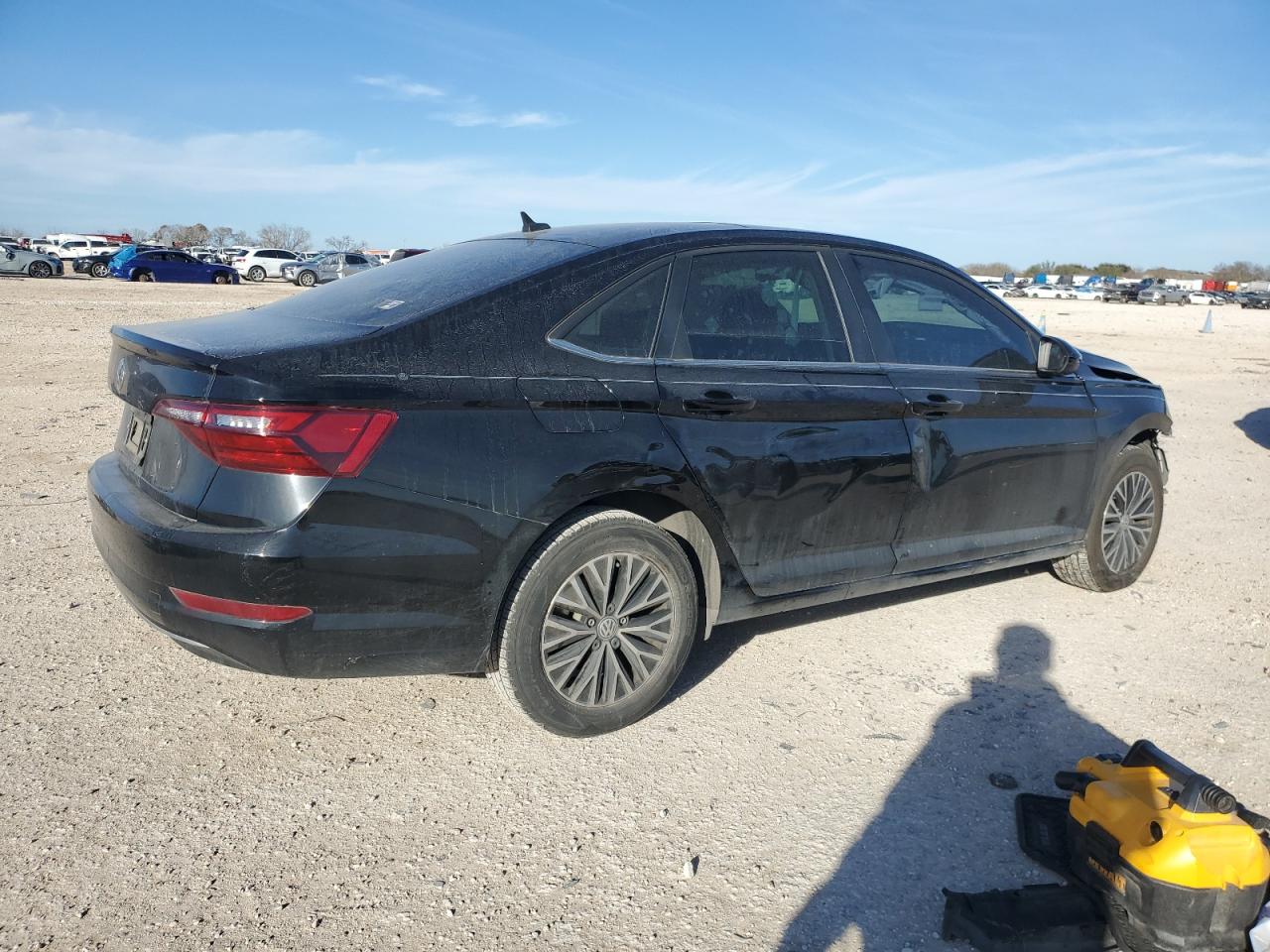 2020 Volkswagen Jetta - Image 3
