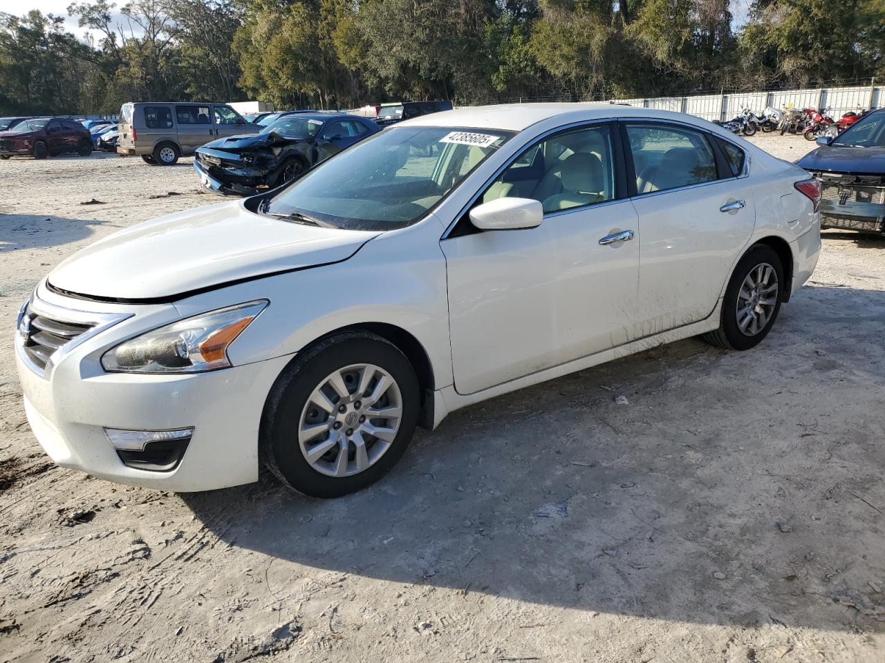 2015 Nissan Altima - Image 1