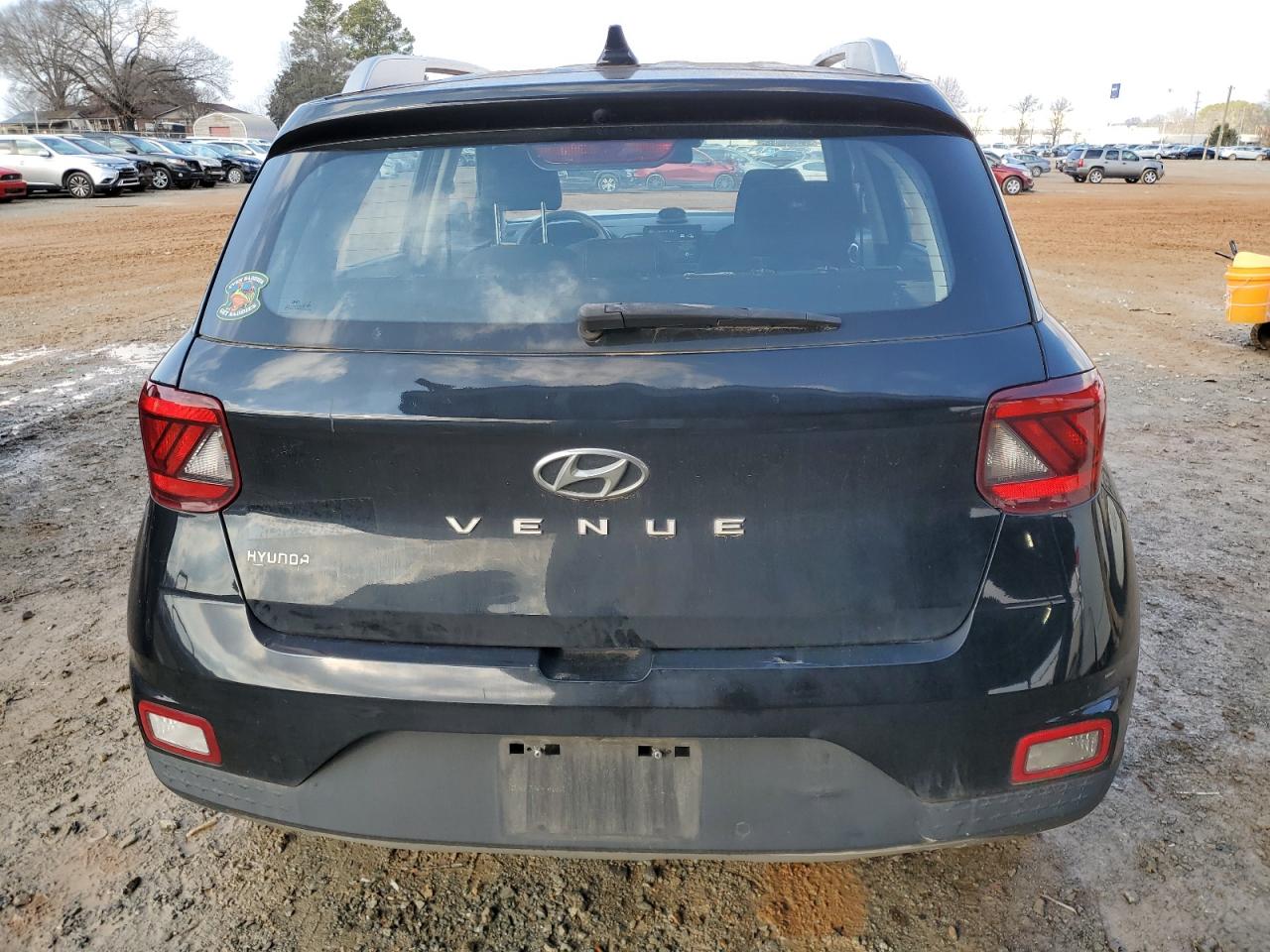 2020 Hyundai Venue - Image 6