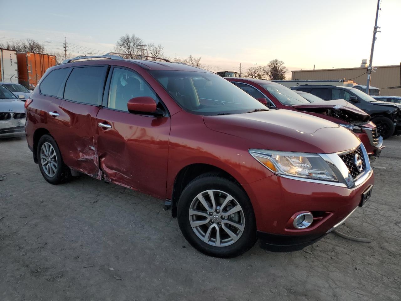 2016 Nissan Pathfinder - Image 4