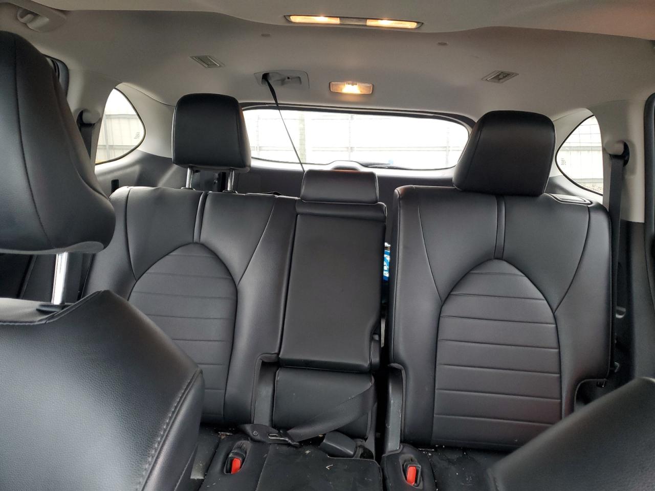 2020 Toyota Highlander - Image 10