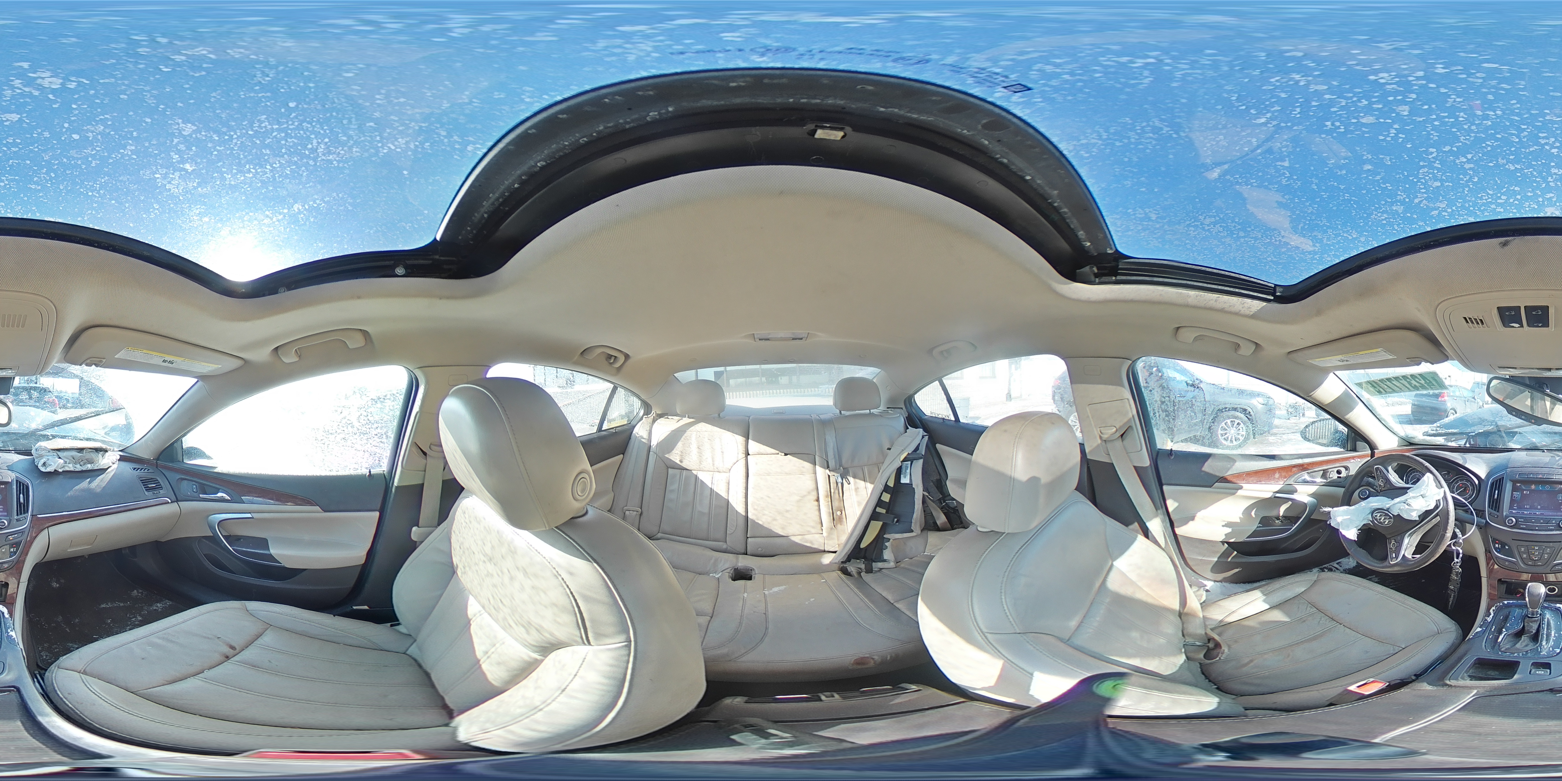 2015 Buick Regal - Image 12