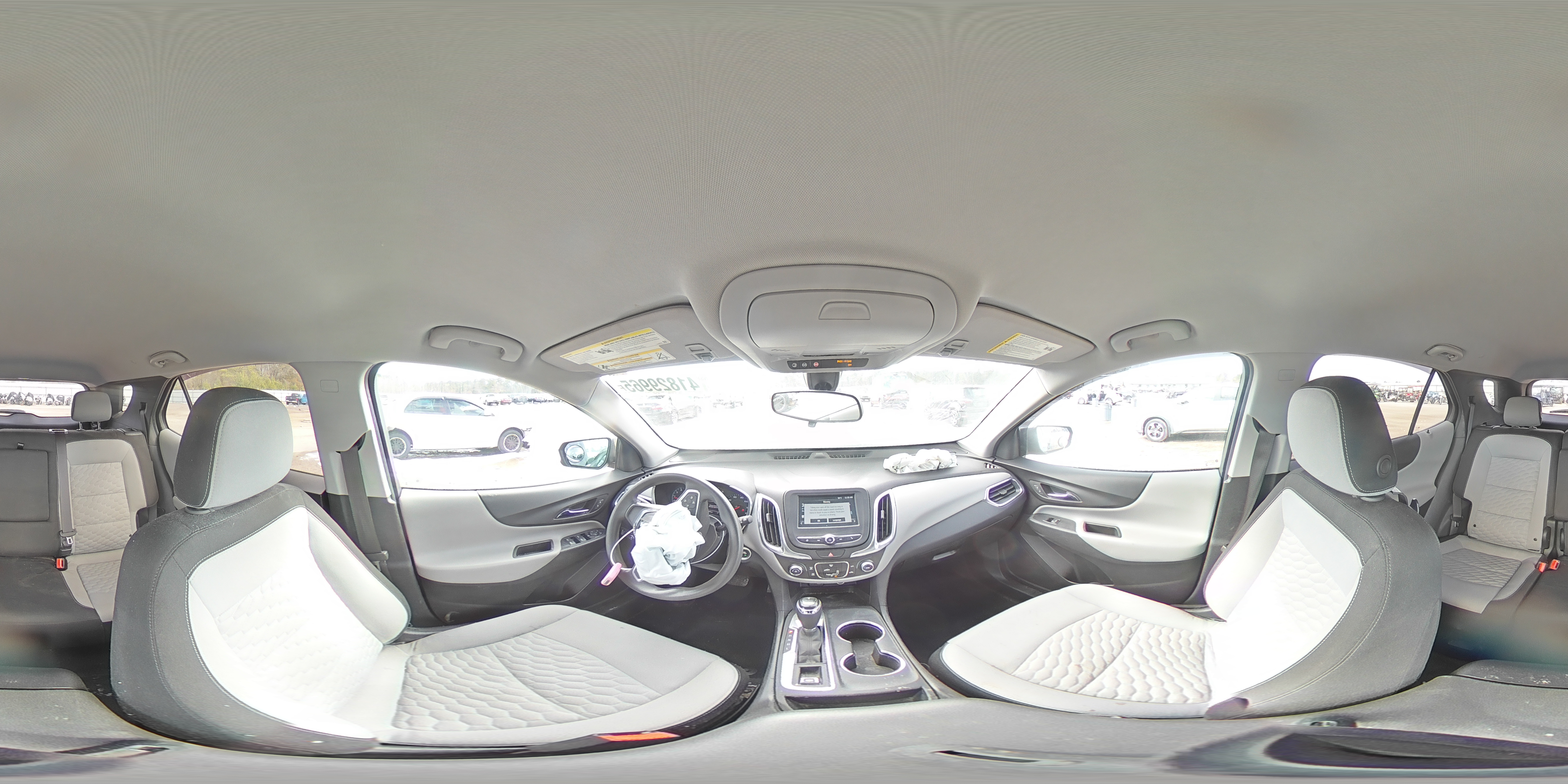 2018 Chevrolet Equinox - Image 13