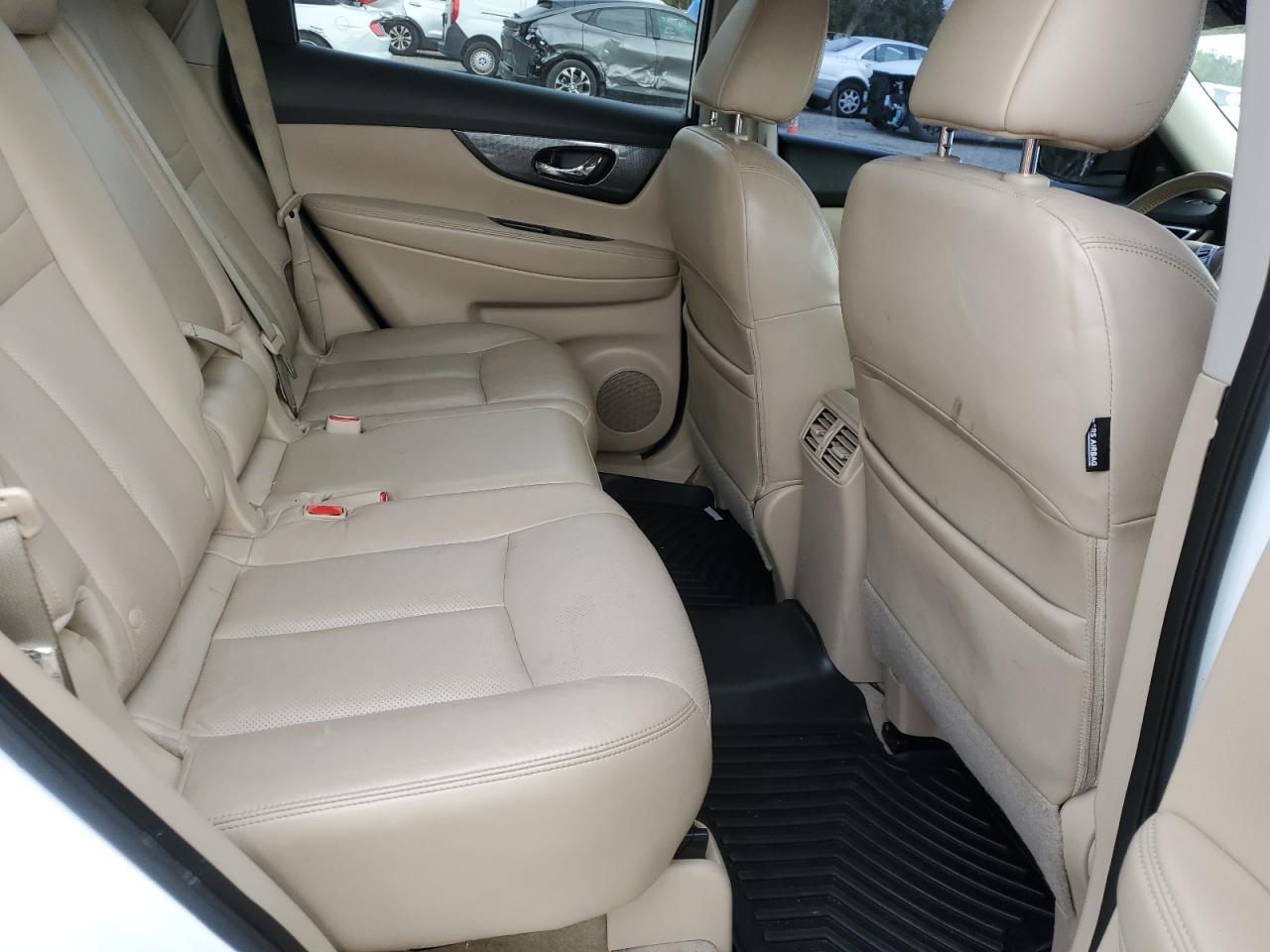2015 Nissan Rogue - Image 11