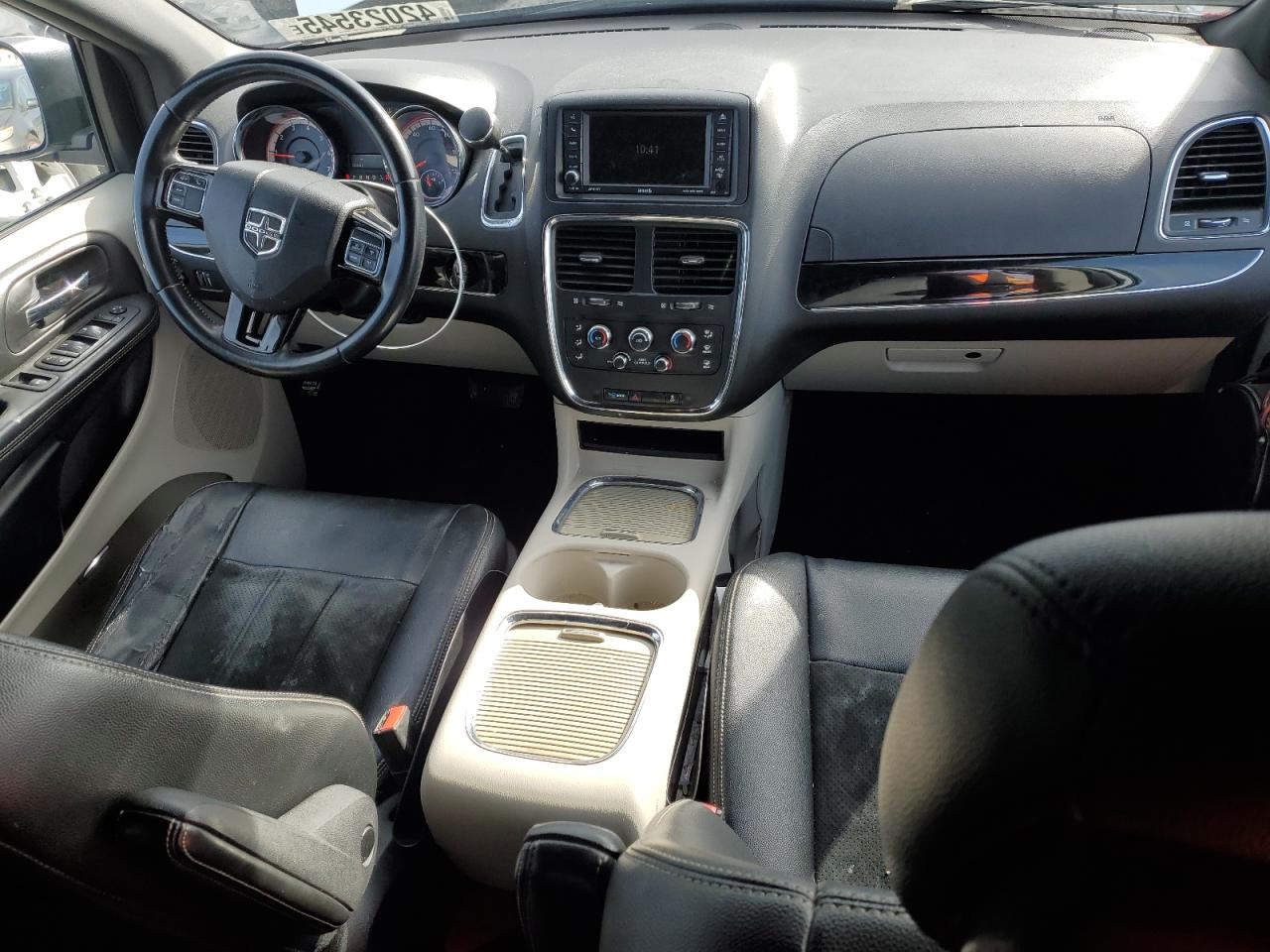 2018 Dodge Caravan - Image 8