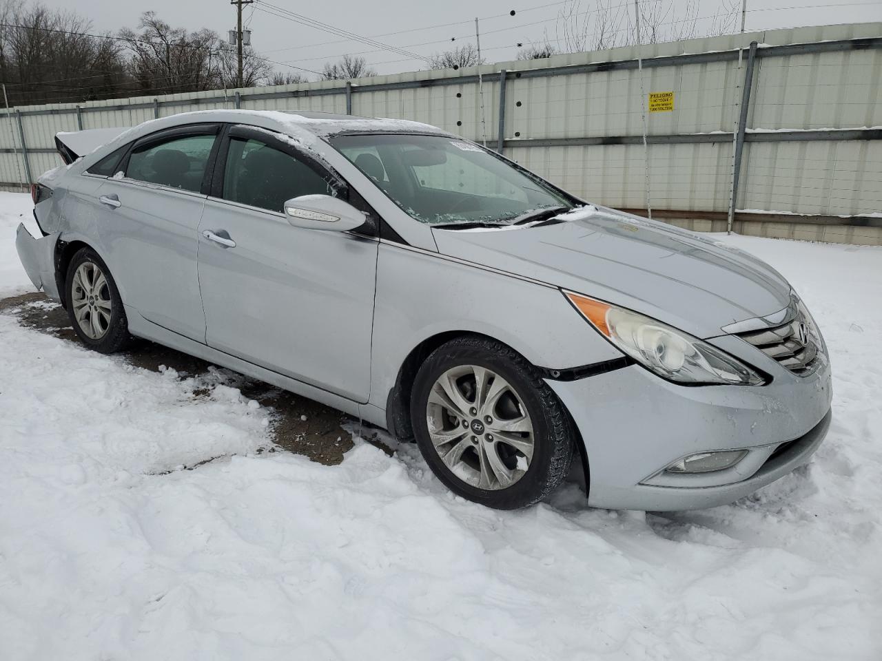 2012 Hyundai Sonata - Image 4
