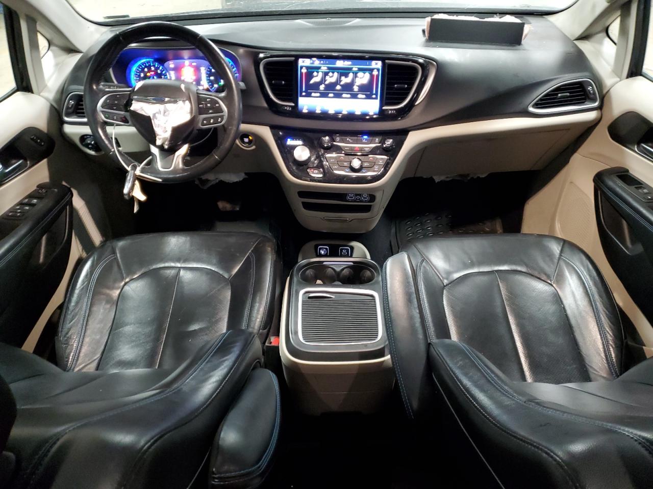 2021 Chrysler Pacifica - Image 8