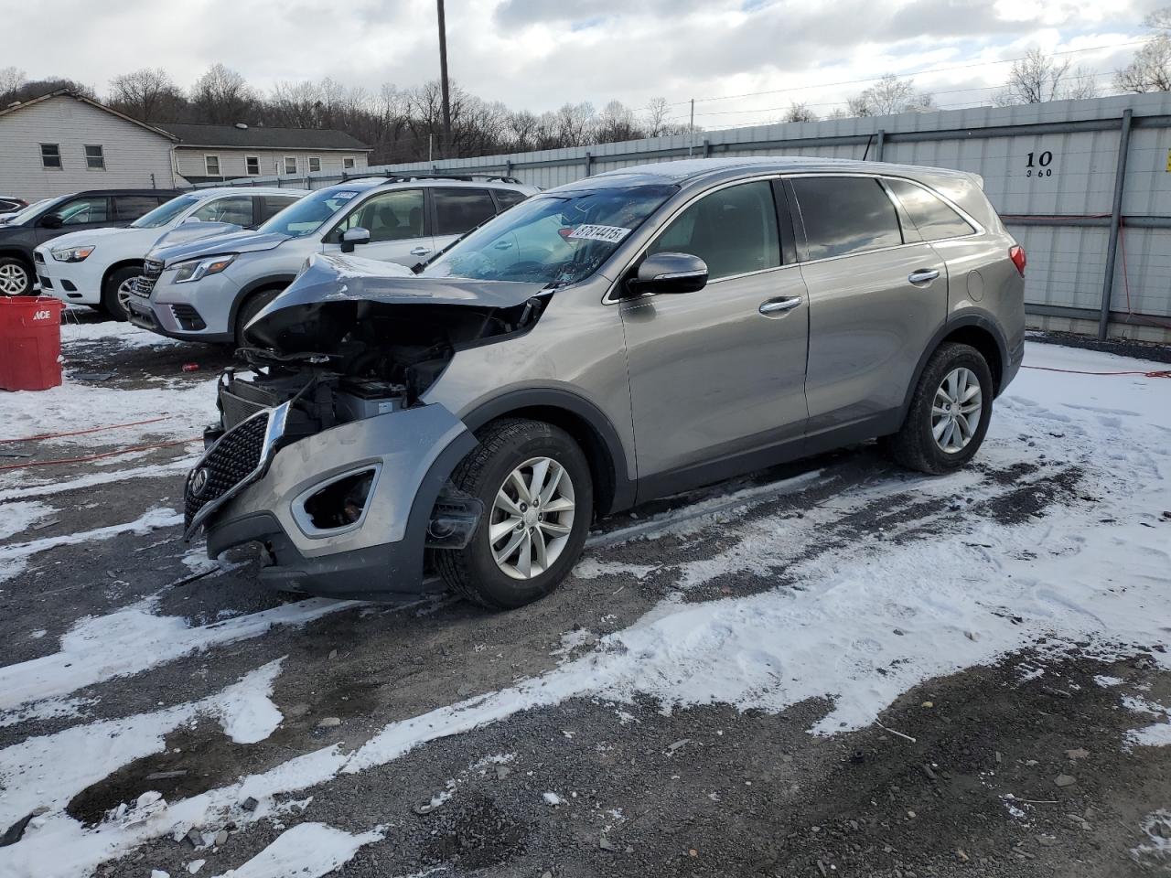 5XYPG4A34HG258005 2017 KIA SORENTO - Image 1