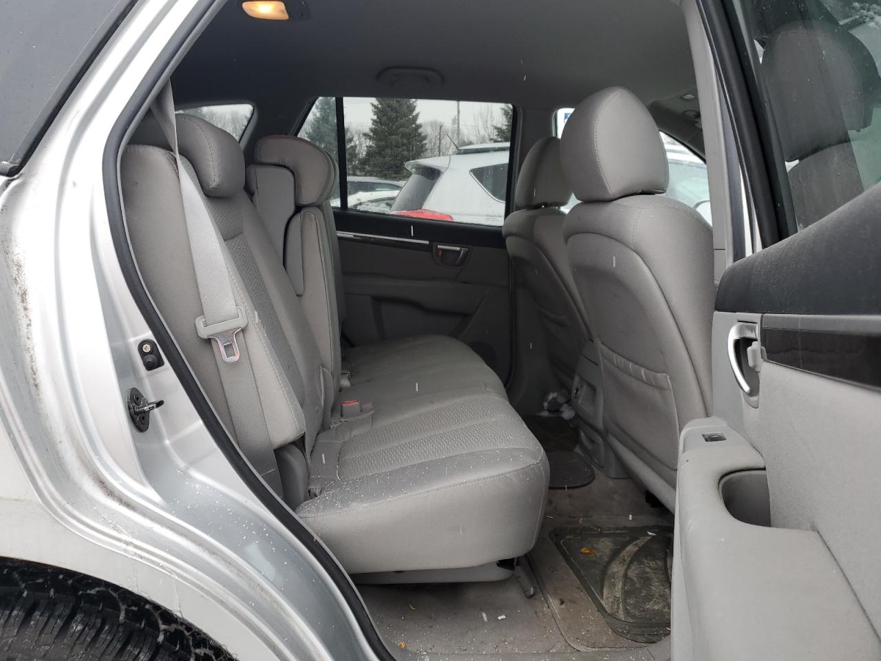 2008 Hyundai Santa Fe - Image 10