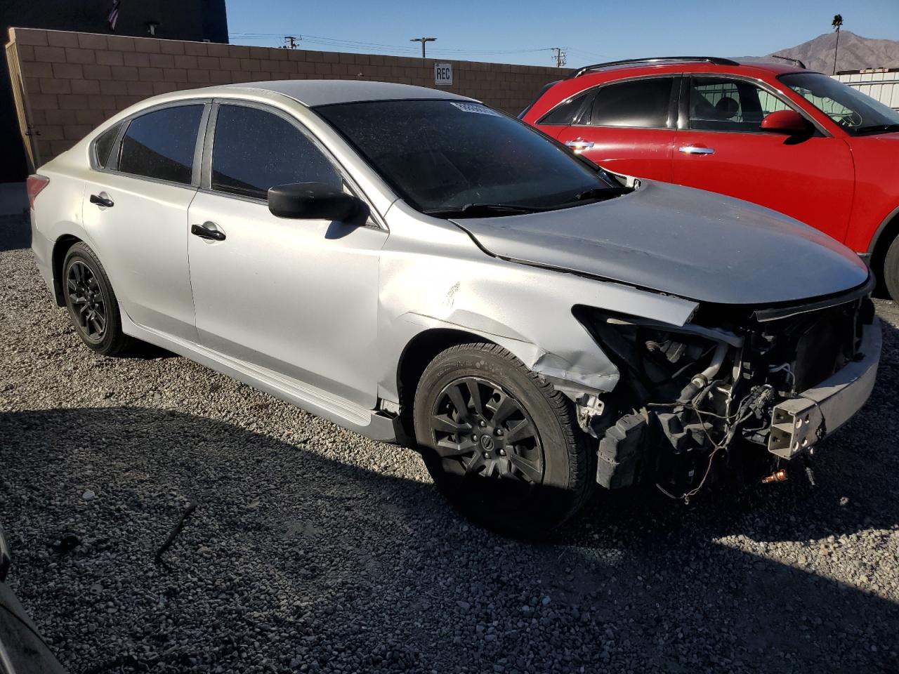 2015 Nissan Altima - Image 4