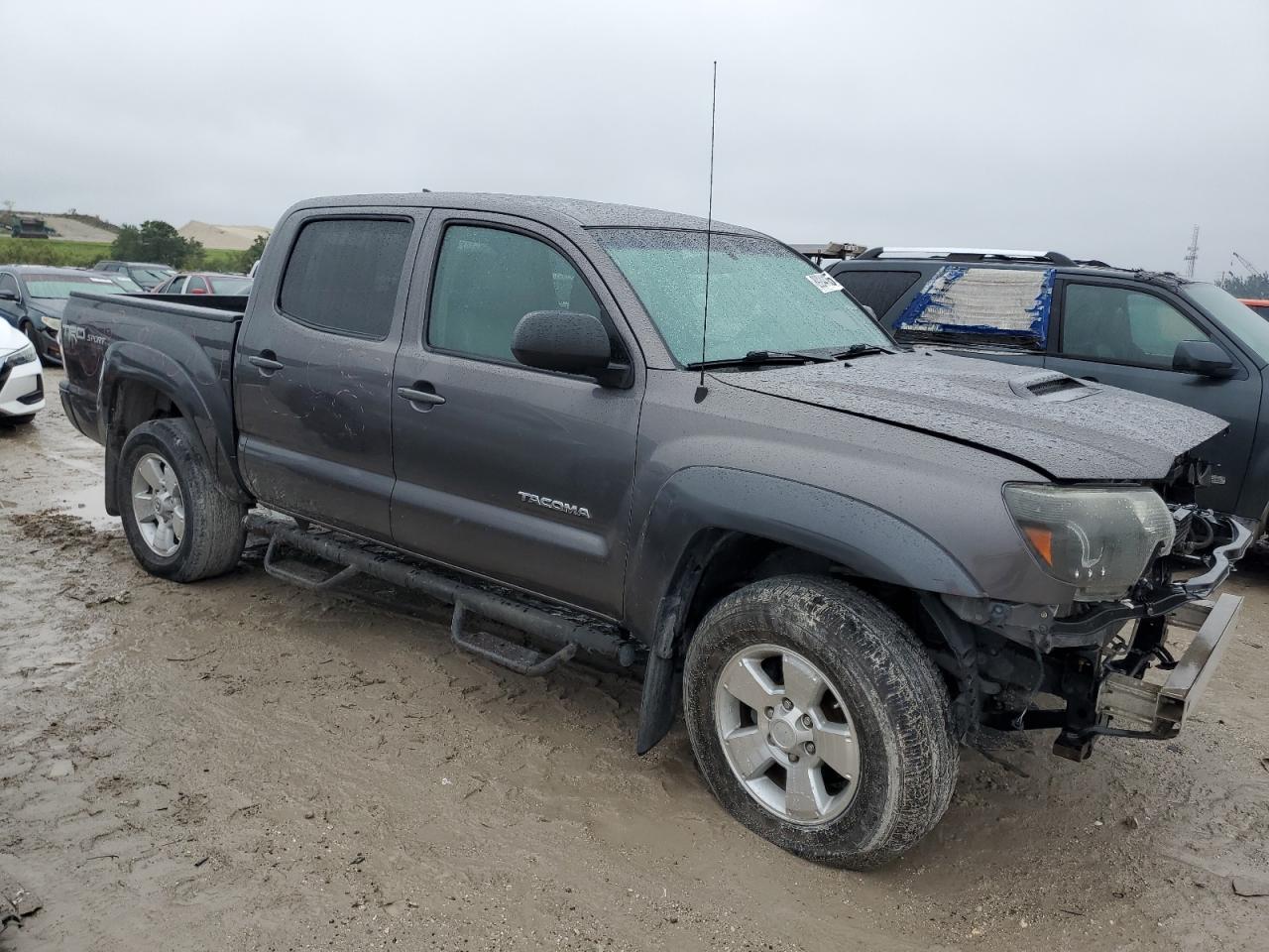 VIN 5TFJU4GNXFX074561 2015 TOYOTA TACOMA no.4