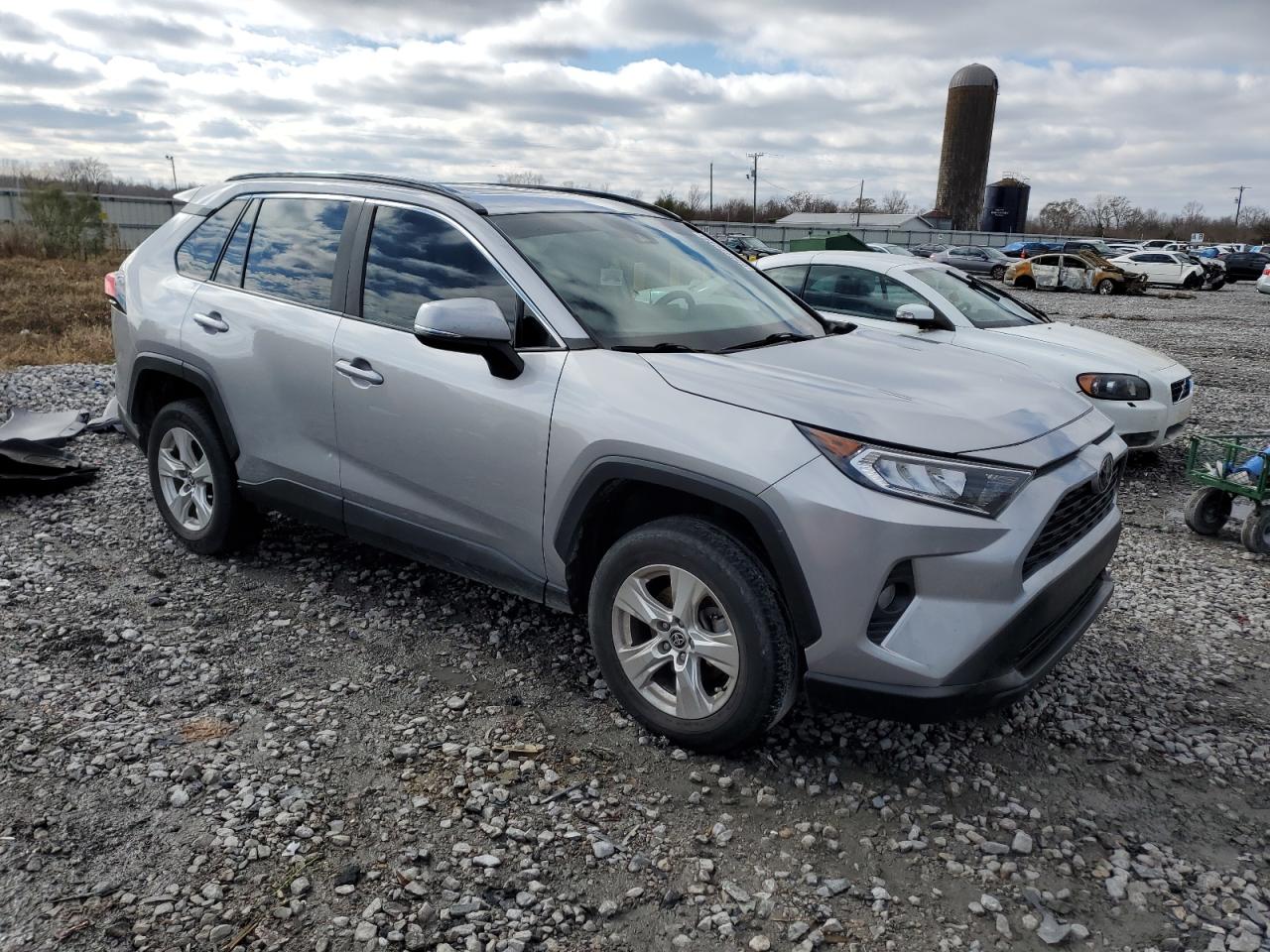 2021 Toyota RAV 4 - Image 4