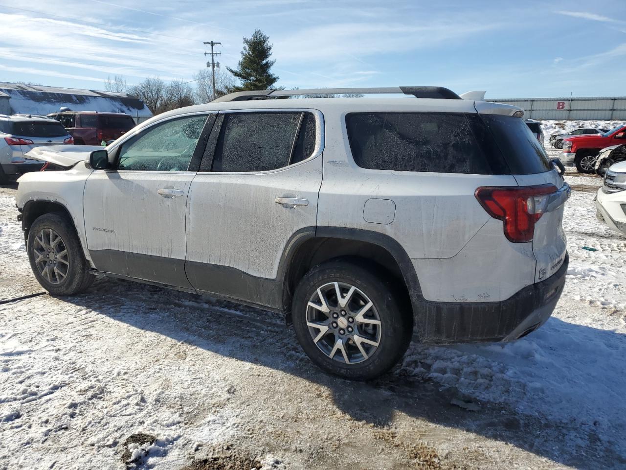 2022 GMC Acadia - Image 2
