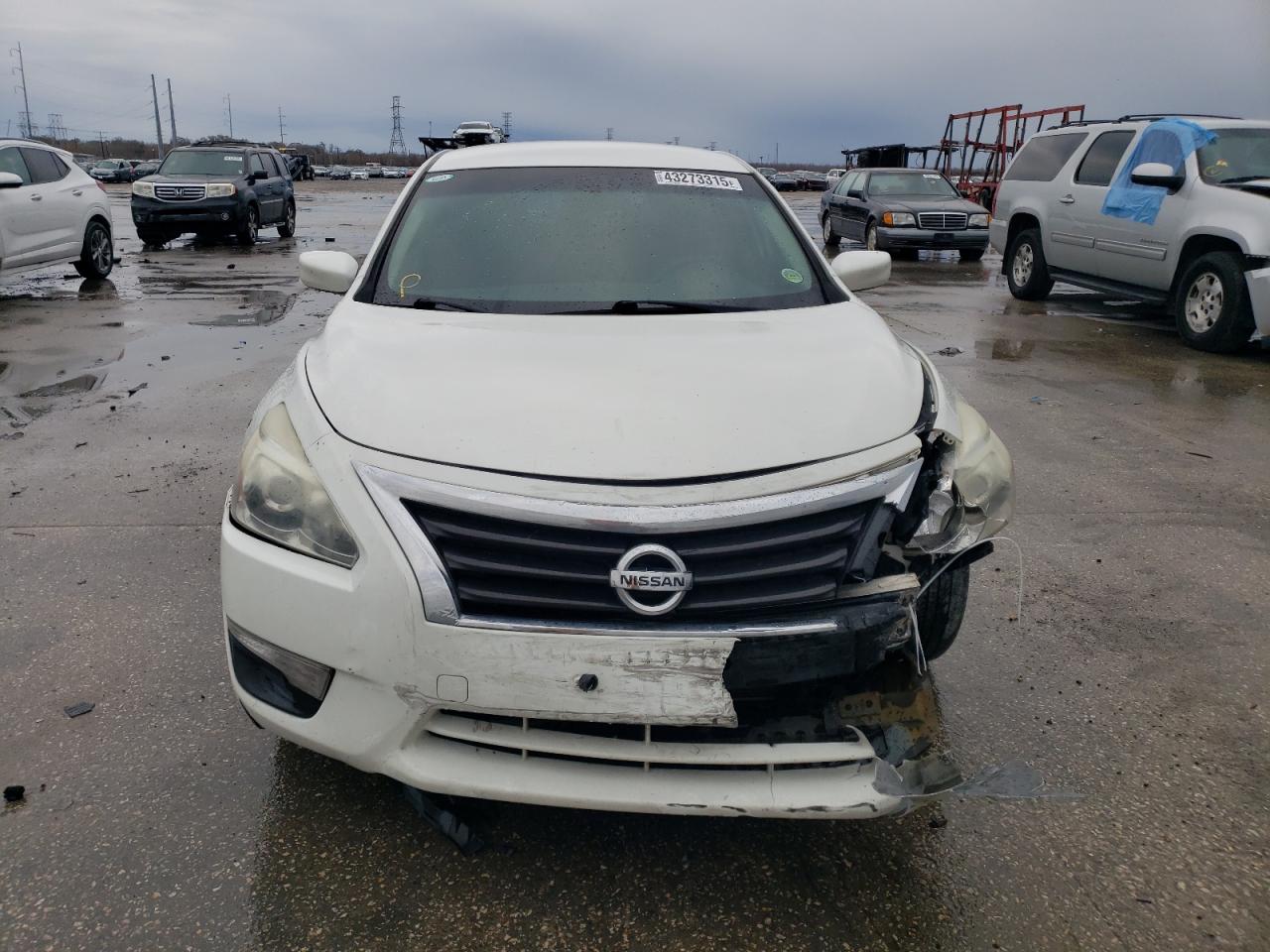 2015 Nissan Altima - Image 5