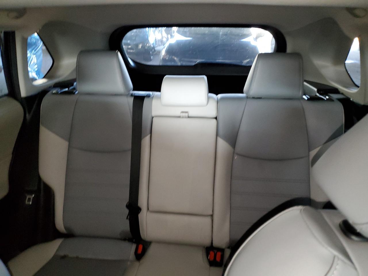 2019 Toyota RAV 4 - Image 10