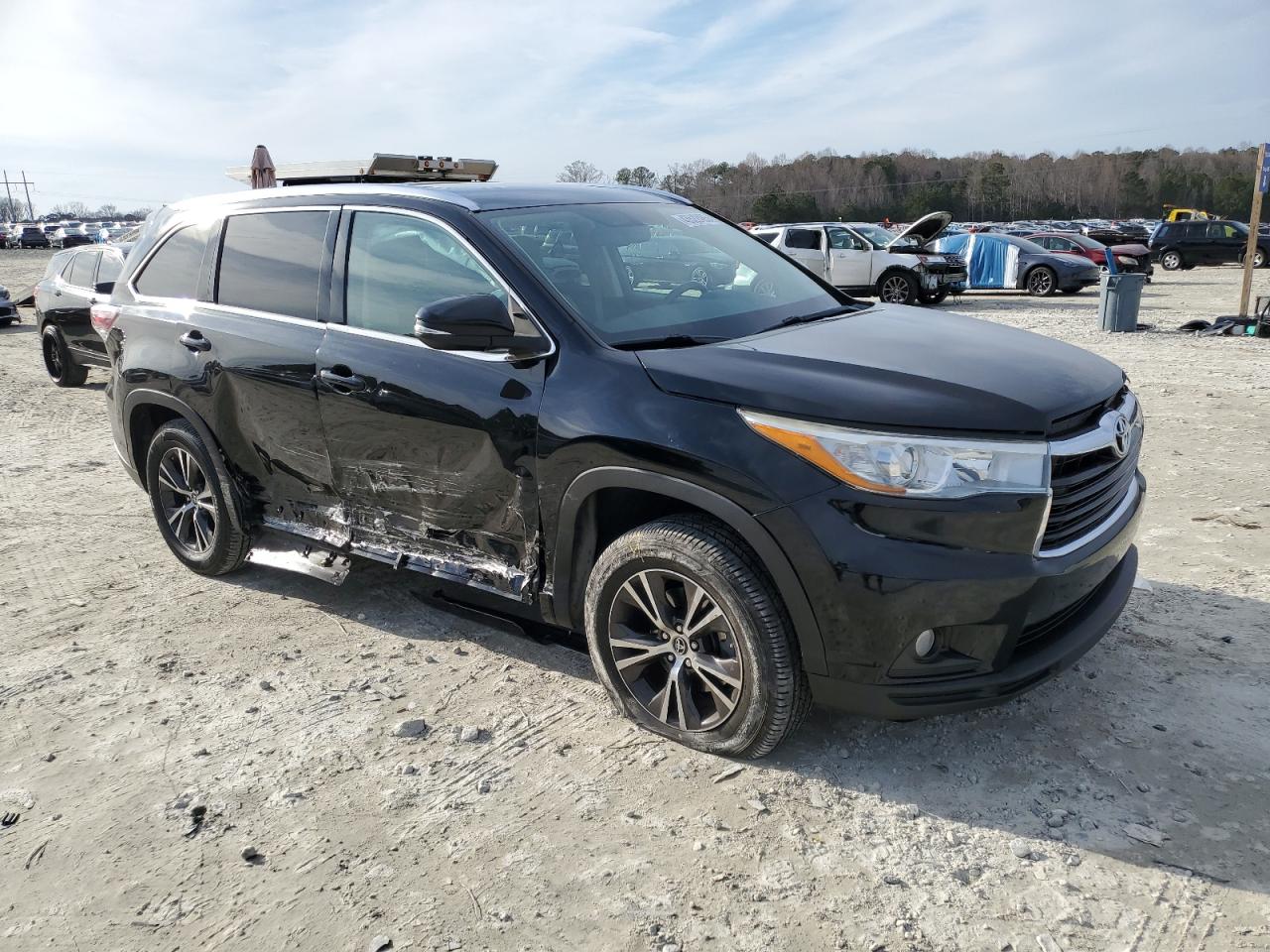 2016 Toyota Highlander - Image 4