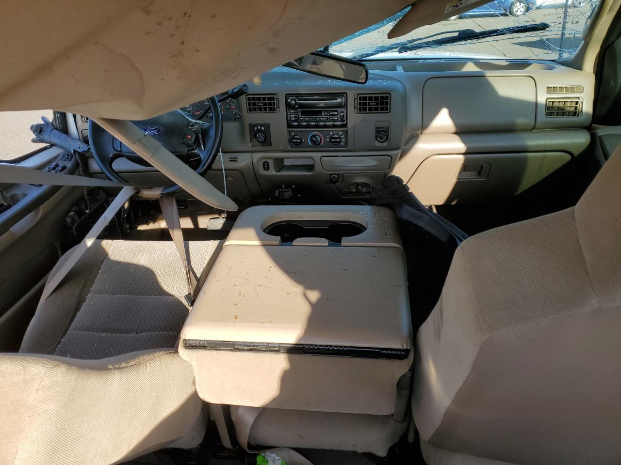 2003 Ford F250 - Image 8