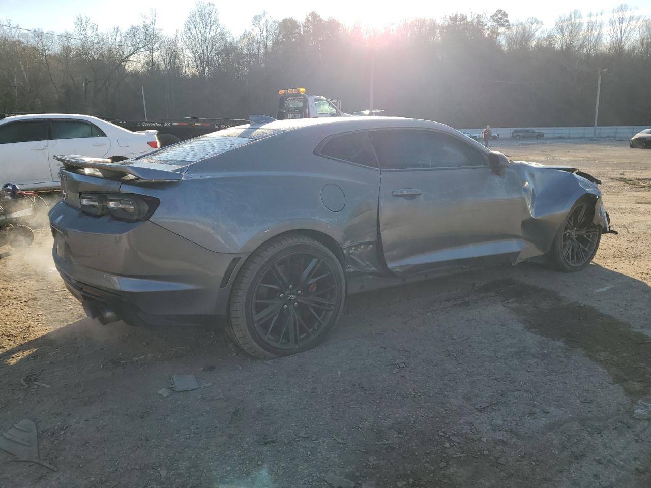 2019 Chevrolet Camaro - Image 3