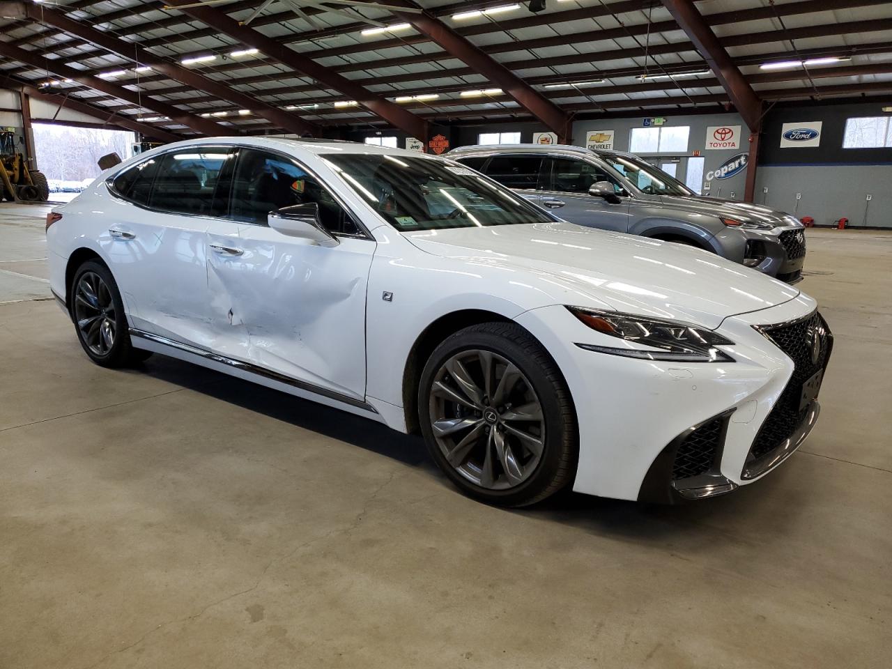 VIN JTHC51FF0K5006952 2019 LEXUS LS500 no.4