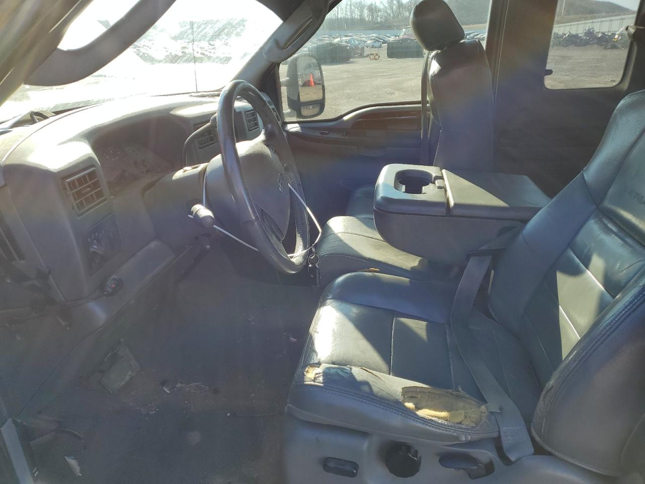 2003 Ford F250 - Image 7