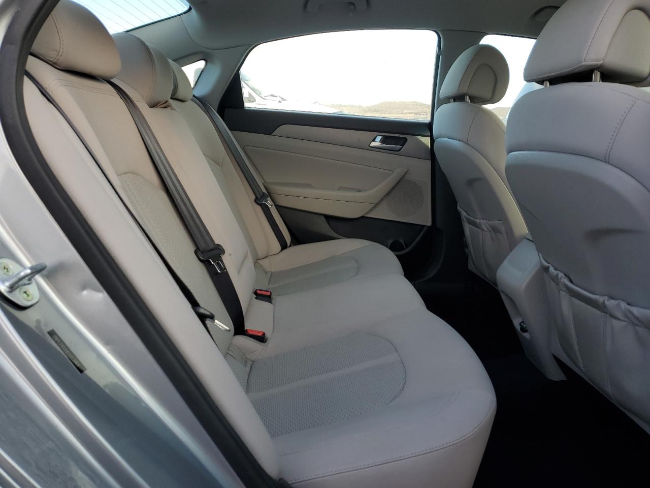 2015 Hyundai Sonata - Image 10