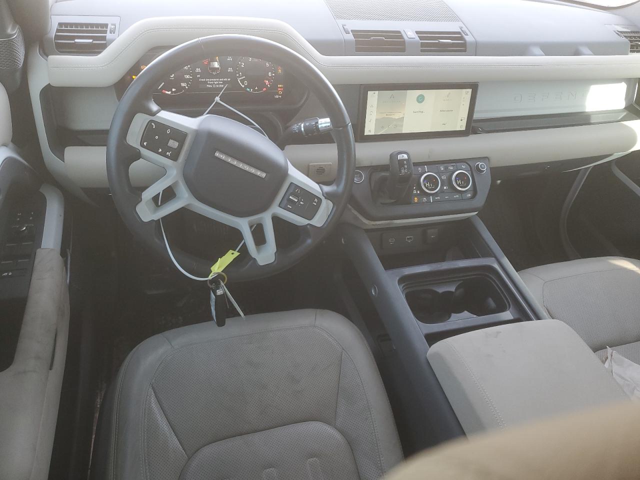 2021 Land Rover Defender - Image 8