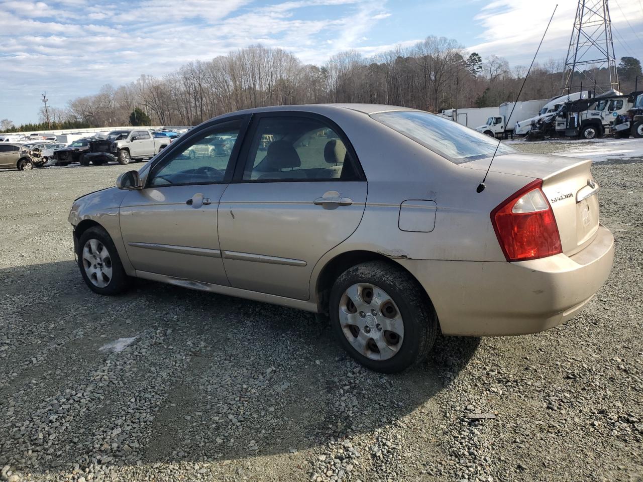 2004 Kia Spectra - Image 2