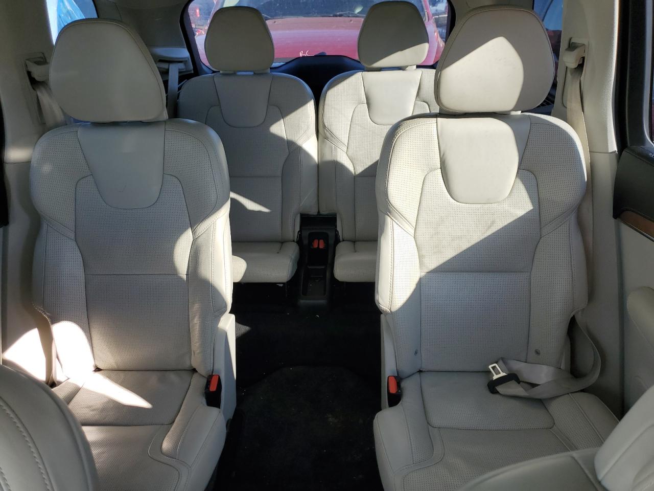2020 Volvo XC90 - Image 10